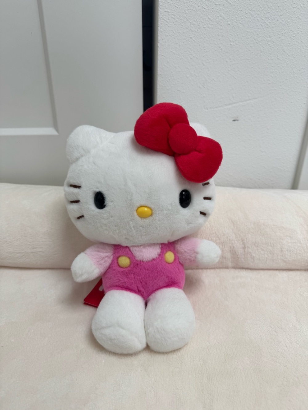 Sanrio Classic Plush - Hello Kitty (S)